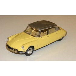 CITROEN DS19