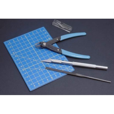 SET OUTILLAGE DE BASE 